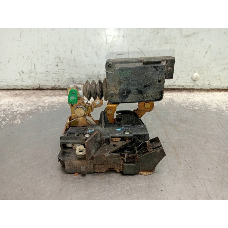 Recambio de motor cierre centralizado delantero derecho para renault twingo (co6) 1.2 (c066/67/68) referencia OEM IAM   3P