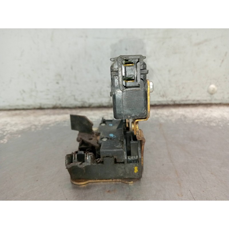 Recambio de motor cierre centralizado delantero derecho para renault twingo (co6) 1.2 (c066/67/68) referencia OEM IAM   3P