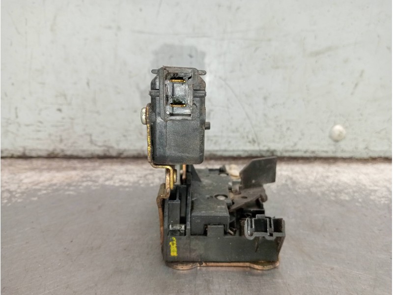 Recambio de motor cierre centralizado delantero izquierdo para renault twingo (co6) 1.2 (c066/67/68) referencia OEM IAM   3P