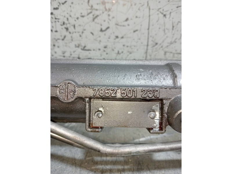 Recambio de cremallera direccion para volkswagen passat berlina (3b3) executive referencia OEM IAM 7852501238 8D1422105 