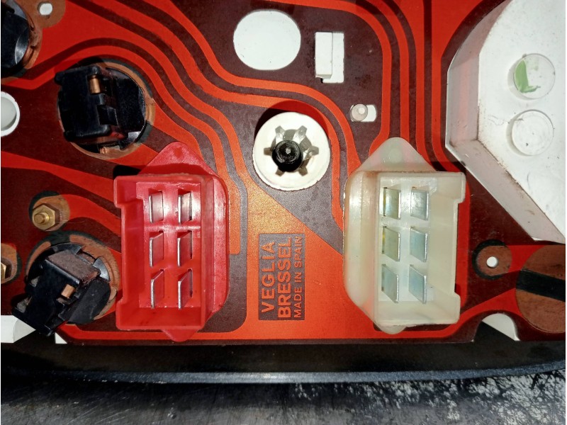 Recambio de cuadro instrumentos para seat 127 0.9 referencia OEM IAM   