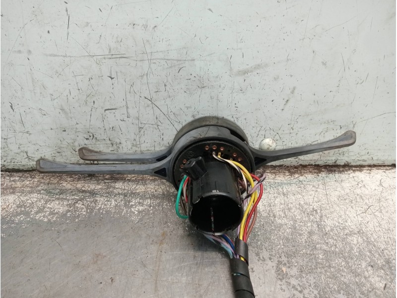 Recambio de mando luces para seat 127 0.9 referencia OEM IAM   