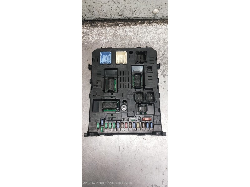 Recambio de caja reles / fusibles para citroen c4 coupe cool referencia OEM IAM 281197595  