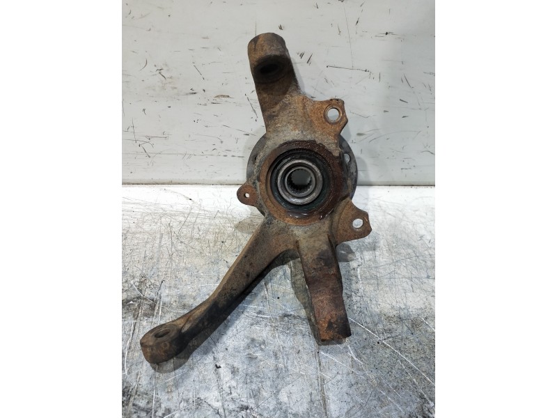 Recambio de mangueta delantera derecha para seat 127 0.9 referencia OEM IAM   