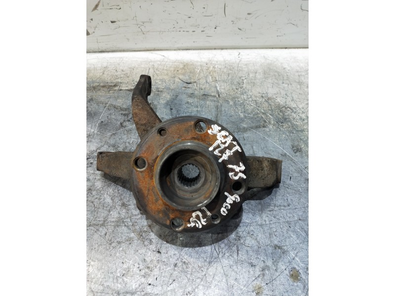 Recambio de mangueta delantera izquierda para seat 127 0.9 referencia OEM IAM   