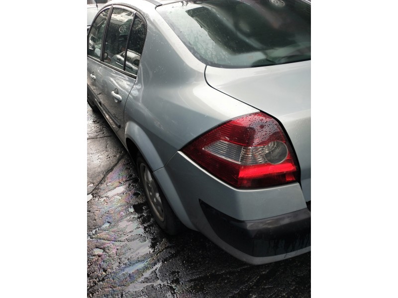 renault megane ii classic berlina del año 2004