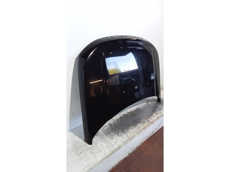 Recambio de capot para land rover discovery v6 td s referencia OEM IAM   