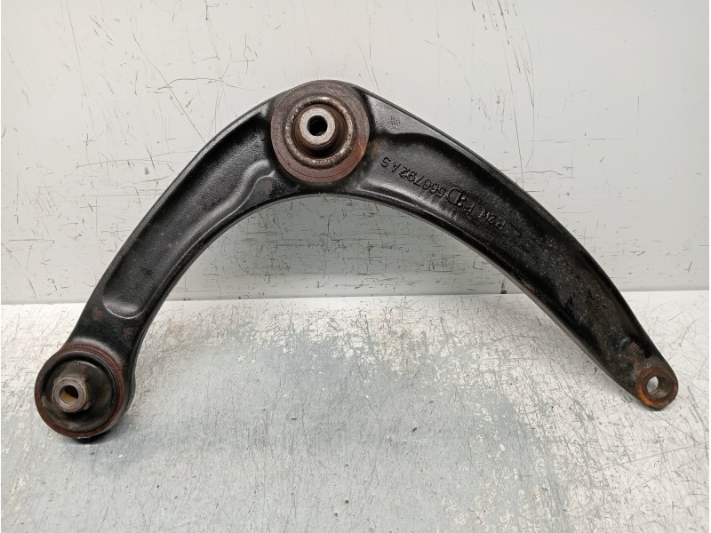 Recambio de brazo suspension inferior delantero derecho para citroen c4 sedan collection referencia OEM IAM   