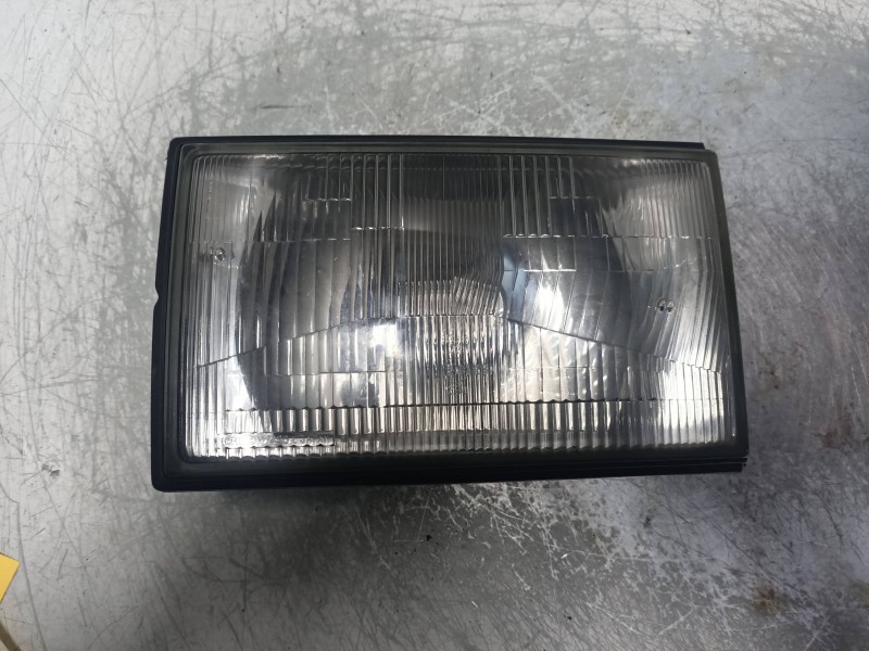 Recambio de faro izquierdo para opel monterey ls referencia OEM IAM   