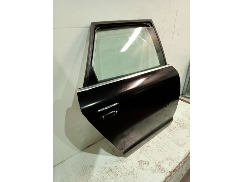 Recambio de puerta trasera derecha para audi a6 avant (4f5) 3.0 tdi quattro (171kw) referencia OEM IAM   5P