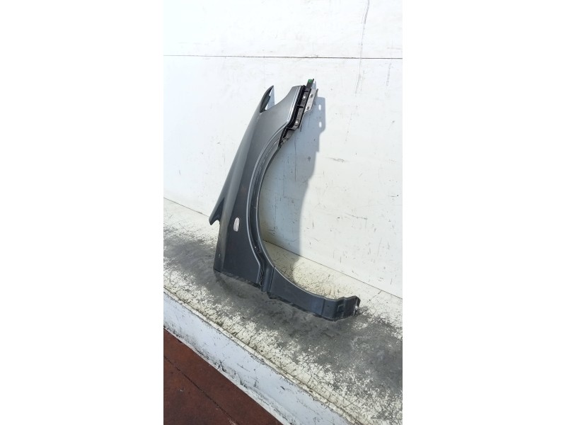 Recambio de aleta delantera derecha para opel zafira a blue line referencia OEM IAM   