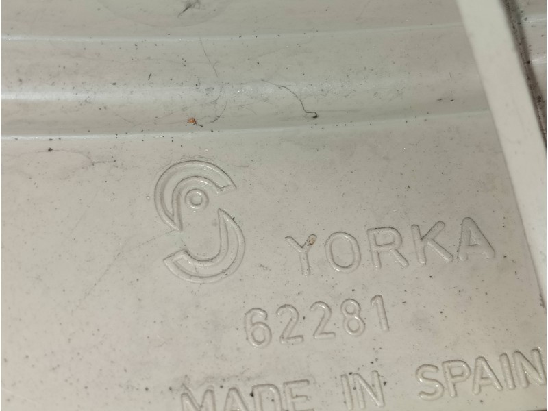 Recambio de piloto trasero derecho para opel zafira a elegance referencia OEM IAM 62281  