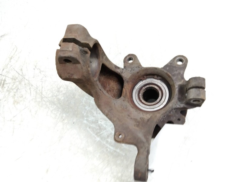 Recambio de mangueta delantera izquierda para ford orion 1.6 cat referencia OEM IAM   