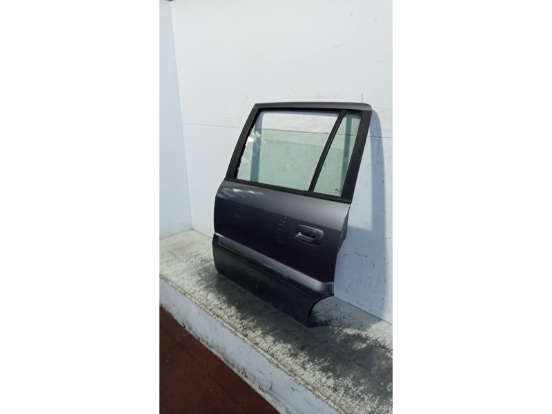 Recambio de puerta trasera izquierda para opel zafira a blue line referencia OEM IAM   5P