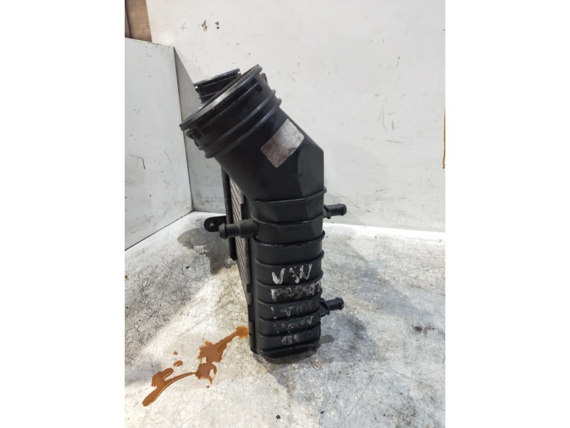 Recambio de intercooler para volkswagen passat berlina (3b3) executive referencia OEM IAM 3B0145805D  