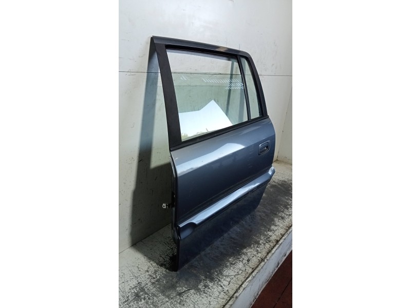 Recambio de puerta trasera izquierda para opel zafira a blue line referencia OEM IAM   5P
