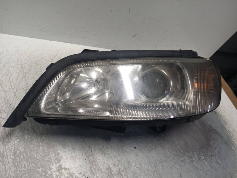 Recambio de faro izquierdo para opel omega b executive berlina referencia OEM IAM 1EL00905021  XENON