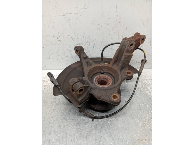 Recambio de mangueta delantera izquierda para dacia dokker ambiance referencia OEM IAM   