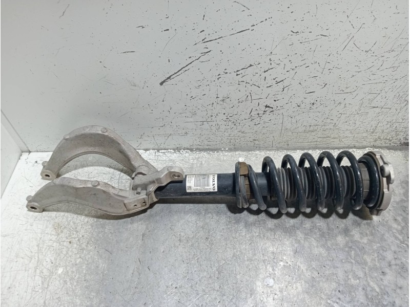Recambio de amortiguador delantero derecho para volvo v60 cross country pro awd referencia OEM IAM P31658988  
