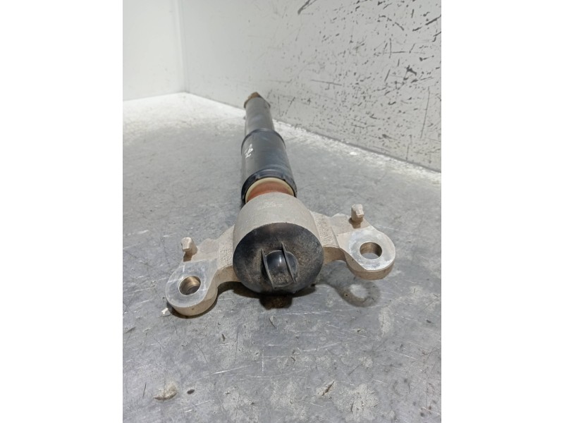 Recambio de amortiguador trasero izquierdo para volvo v60 cross country pro awd referencia OEM IAM P31658990  