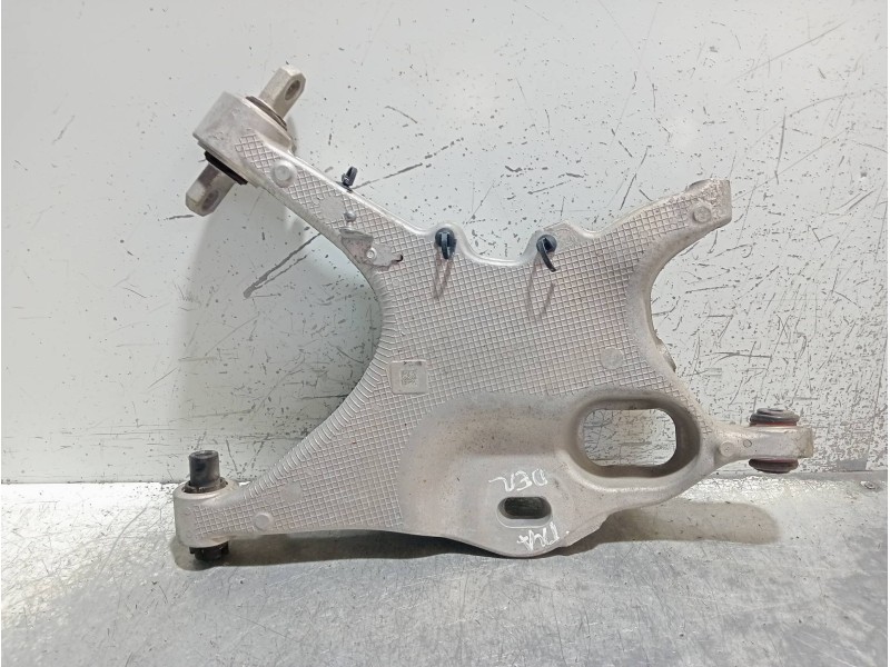Recambio de brazo suspension inferior trasero derecho para volvo v60 cross country pro awd referencia OEM IAM 32246511  