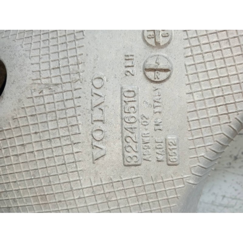 Recambio de brazo suspension inferior trasero izquierdo para volvo v60 cross country pro awd referencia OEM IAM 32246510  