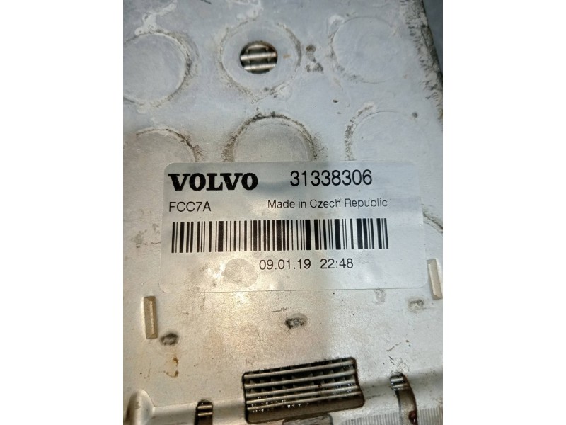 Recambio de intercooler para volvo v60 cross country pro awd referencia OEM IAM 31338306  