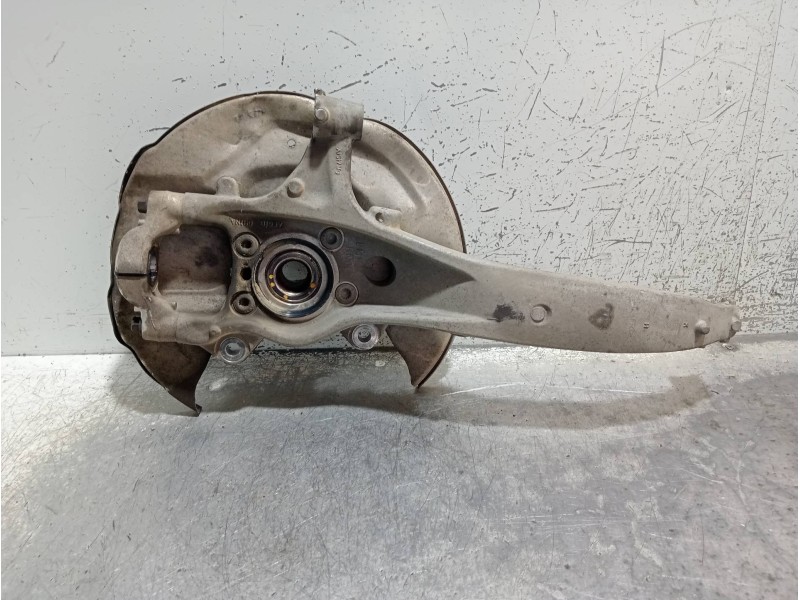 Recambio de mangueta delantera izquierda para volvo v60 cross country pro awd referencia OEM IAM 31360700  