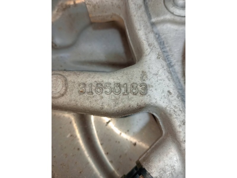 Recambio de mangueta trasera derecha para volvo v60 cross country pro awd referencia OEM IAM 31658163  