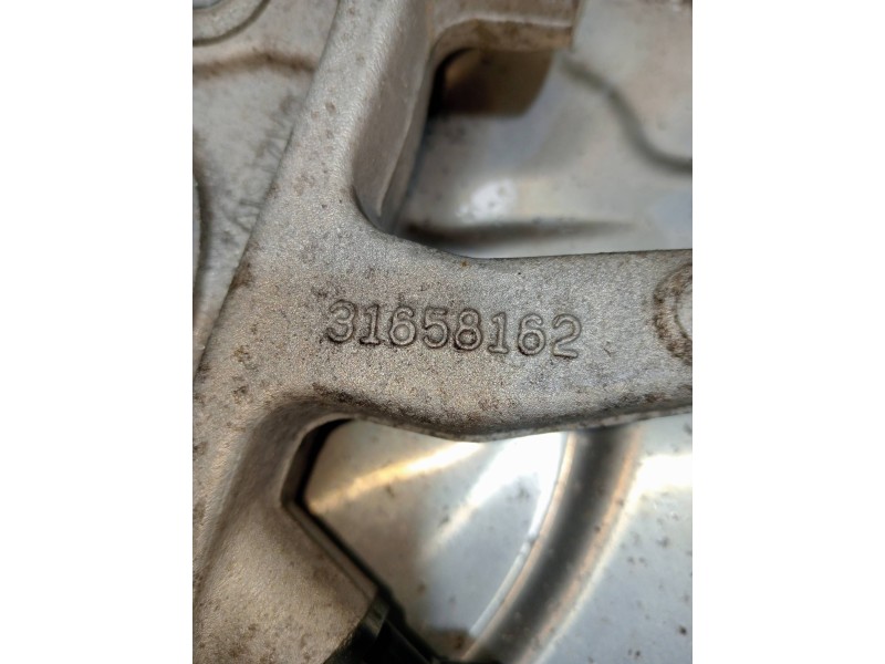 Recambio de mangueta trasera izquierda para volvo v60 cross country pro awd referencia OEM IAM 31658162  