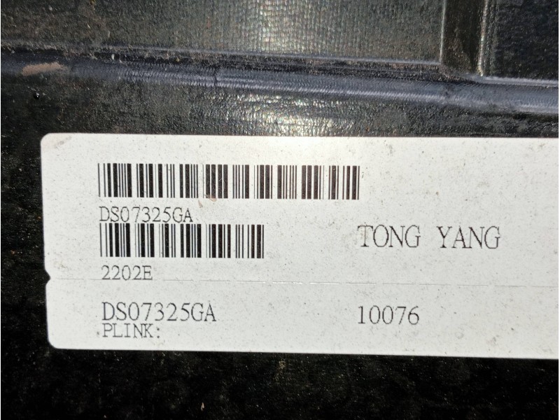 Recambio de rejilla delantera para nissan qashqai (j10) acenta referencia OEM IAM DS07325GA 10076 