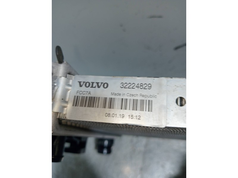 Recambio de radiador agua para volvo v60 cross country pro awd referencia OEM IAM 32224829  