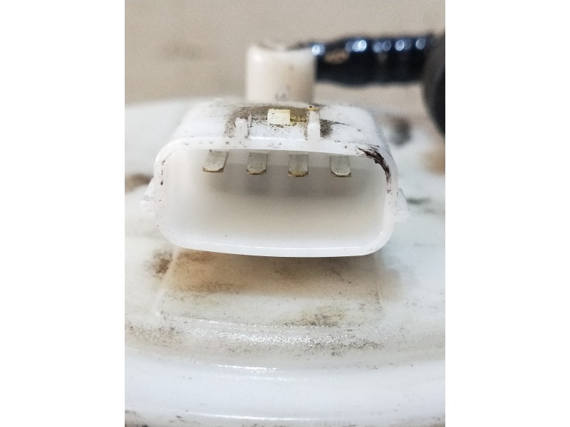 Recambio de bomba combustible para nissan qashqai (j10) acenta referencia OEM IAM 0975632990004 17040JD01A 