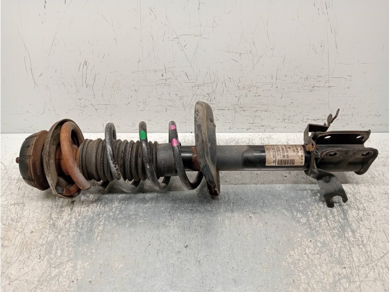 Recambio de amortiguador delantero izquierdo para dacia dokker ambiance referencia OEM IAM 543020964R 824902006284 
