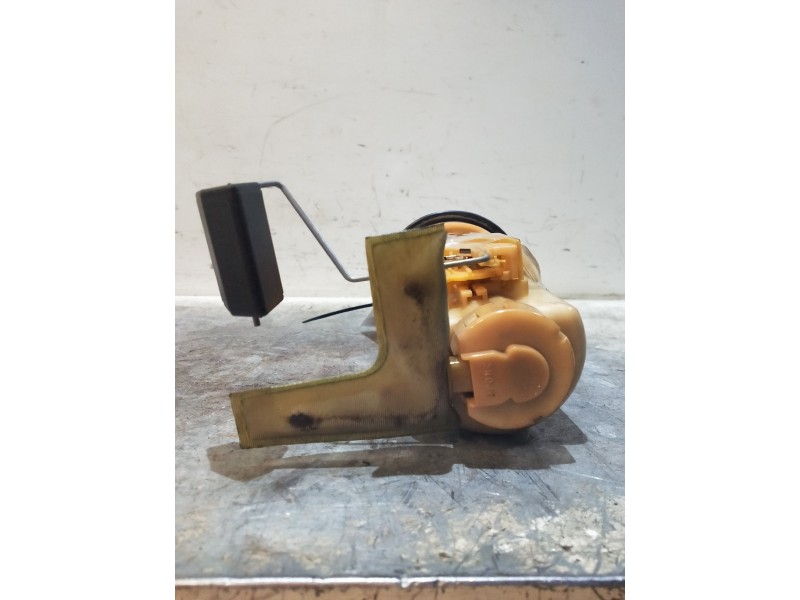 Recambio de bomba combustible para toyota yaris (ncp1/nlp1/scp1) 1.0 linea luna referencia OEM IAM   