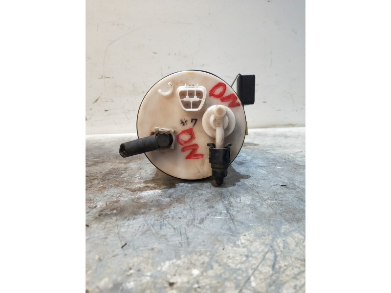 Recambio de bomba combustible para toyota yaris (ncp1/nlp1/scp1) 1.0 linea luna referencia OEM IAM   