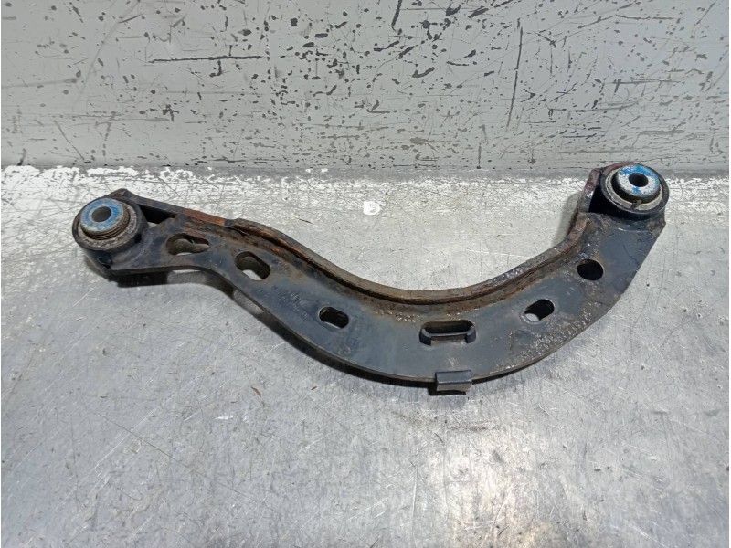 Recambio de brazo suspension superior trasero derecho para audi a6 allroad quattro (4fh) referencia OEM IAM 4F0505323E  