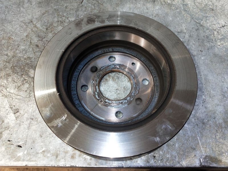 Recambio de disco freno trasero para chevrolet lacetti cdx referencia OEM IAM   