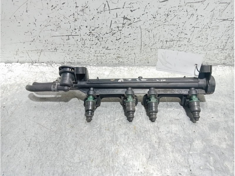 Recambio de rampa inyectora para audi a3 (8l) 1.6 ambiente referencia OEM IAM 06A133317A  