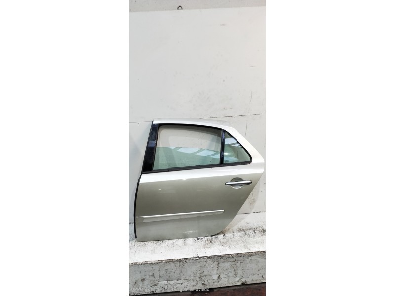 Recambio de puerta trasera izquierda para renault laguna ii (bg0) confort dynamique referencia OEM IAM   5P
