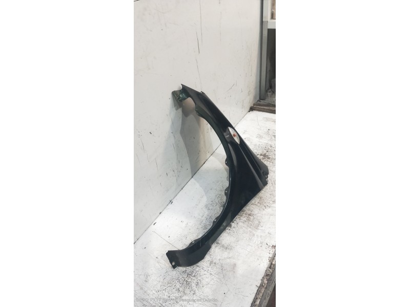 Recambio de aleta delantera izquierda para toyota yaris (ncp1/nlp1/scp1) 1.0 linea luna referencia OEM IAM   