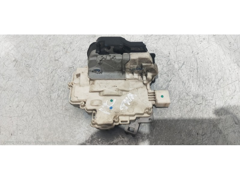 Recambio de motor cierre centralizado trasero izquierdo para audi a6 allroad quattro (4fh) referencia OEM IAM   