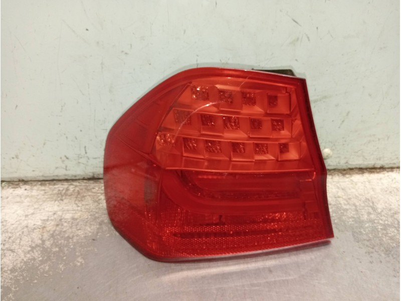 Recambio de piloto trasero izquierdo para bmw serie 3 berlina (e90) 318i referencia OEM IAM 4871731  