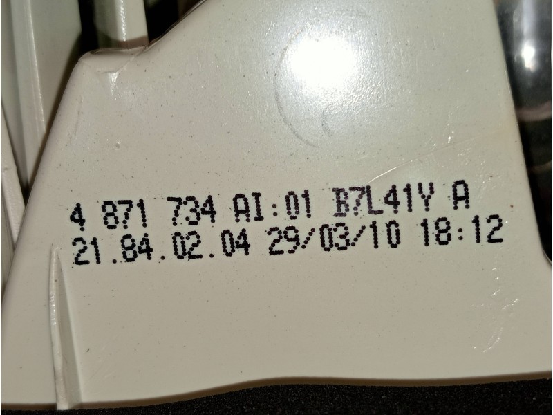 Recambio de piloto trasero derecho interior para bmw serie 3 berlina (e90) 318i referencia OEM IAM 4871734  