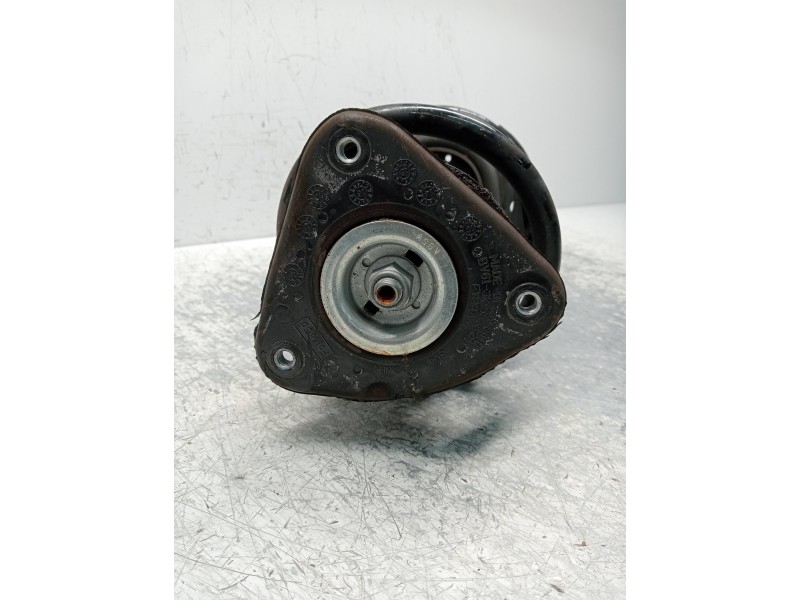 Recambio de amortiguador delantero izquierdo para ford focus lim. st-line referencia OEM IAM BV6118K001HBB  