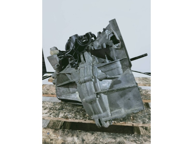 Recambio de caja cambios para renault megane iii berlina 5 p dynamique referencia OEM IAM TL4068 S040348 6V
