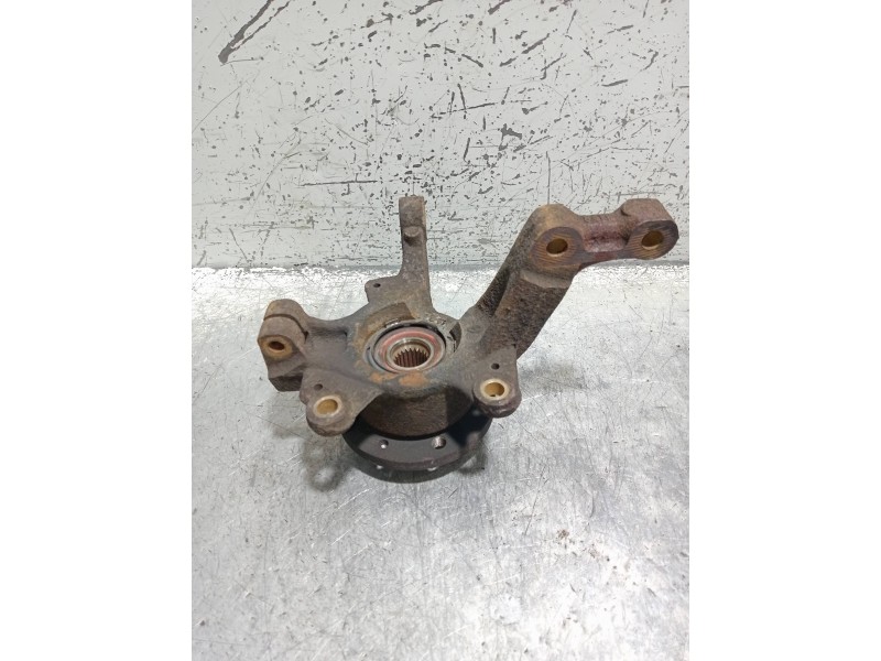 Recambio de mangueta delantera izquierda para renault modus pack dynamique referencia OEM IAM   