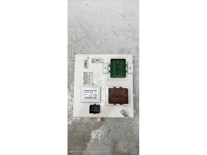 Recambio de modulo electronico para volvo v60 cross country pro awd referencia OEM IAM 32254026AA  