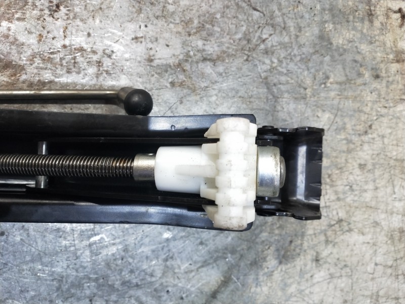 Recambio de gato para renault modus pack dynamique referencia OEM IAM   