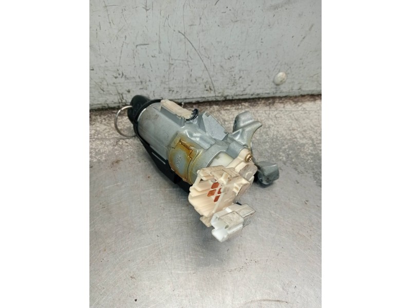 Recambio de conmutador de arranque para toyota yaris (ncp1/nlp1/scp1) 1.0 linea luna referencia OEM IAM 8978352010  
